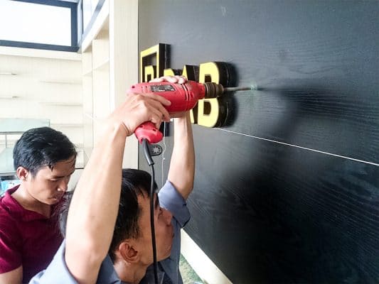 gia cong chu noi mica sai gon