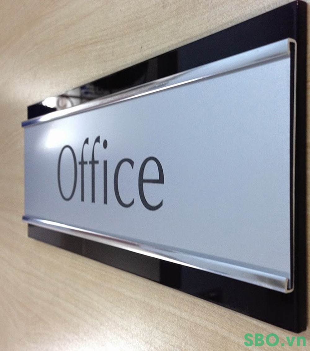 bảng chỉ dẫn có khay trượt thay thế nội dung