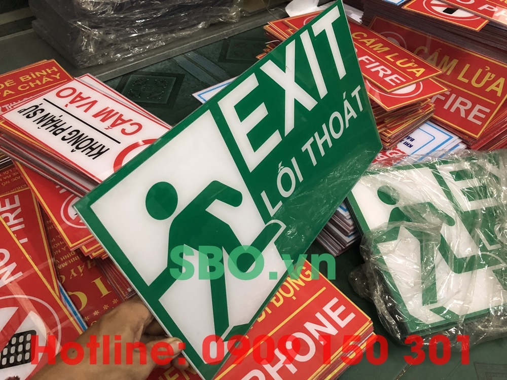 bảng chỉ dẫn lối thoát pccc