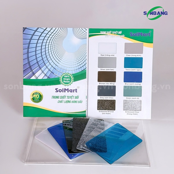 Tam polycarbonate dac SolMart chinh hang tai nha may Son Bang 1 tấm lợp lấy sáng polycarbonate Solmart