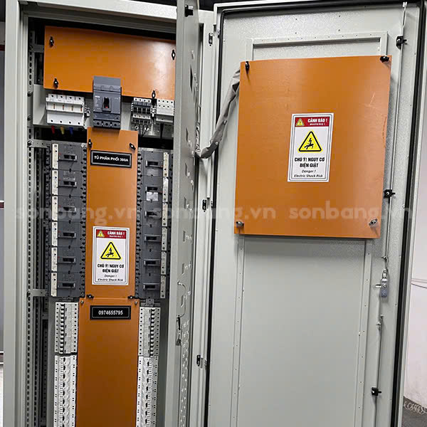 Tấm phíp cam được ứng dụng làm tấm che cách điện bên trong tủ điện