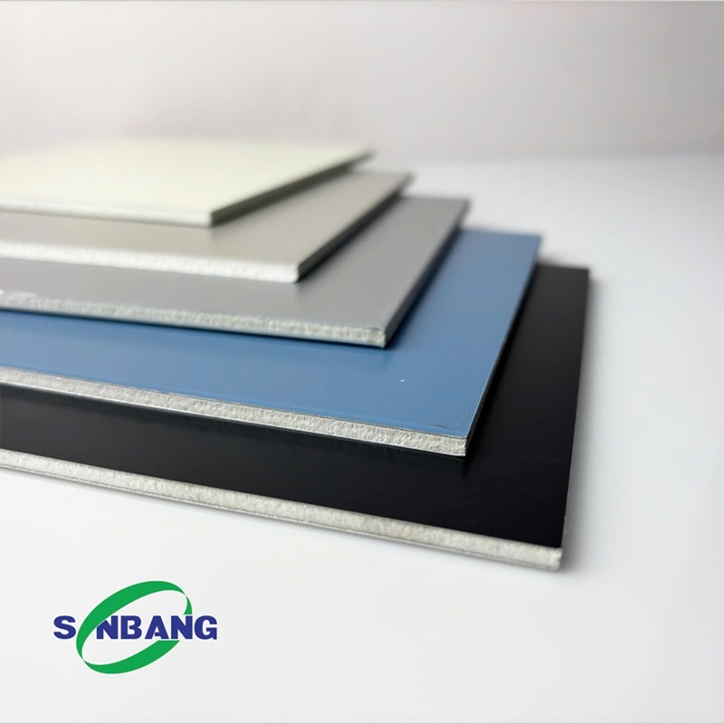 Cấu tạo tấm aluminium gồm nhiều lớp