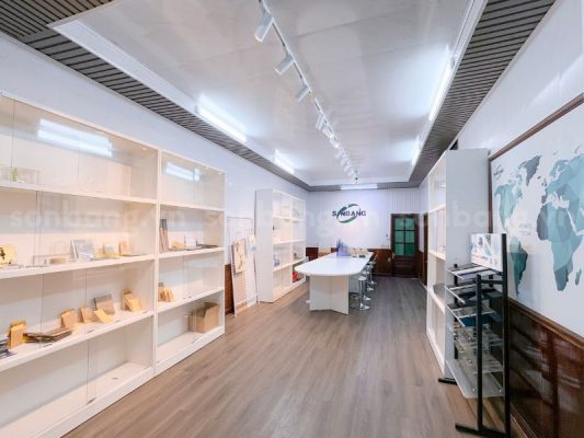 Không gian sáng và tăng tính thẩm mỹ nhờ tấm ốp nano