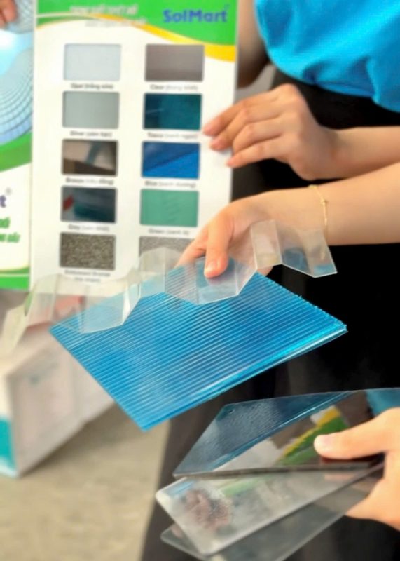 Tấm nhựa polycarbonate có đa dạng kích thước, độ dày, mẫu mã