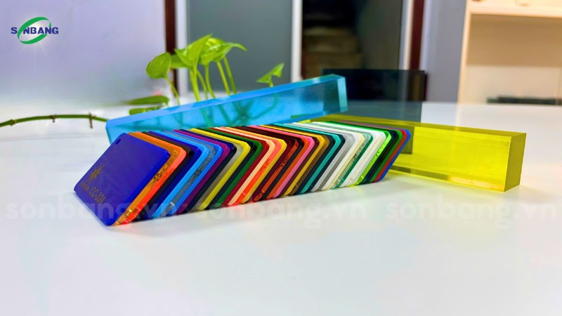 Tấm nhựa mica Chochen đa dạng màu tại Sơn Băng