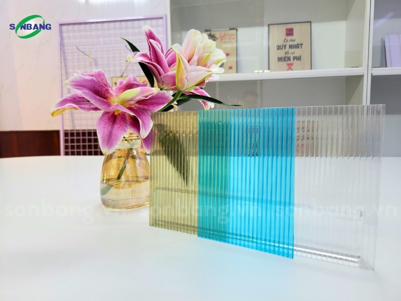 Tấm poly rỗng SolMart là thương hiệu độc quyền của Sơn Băng