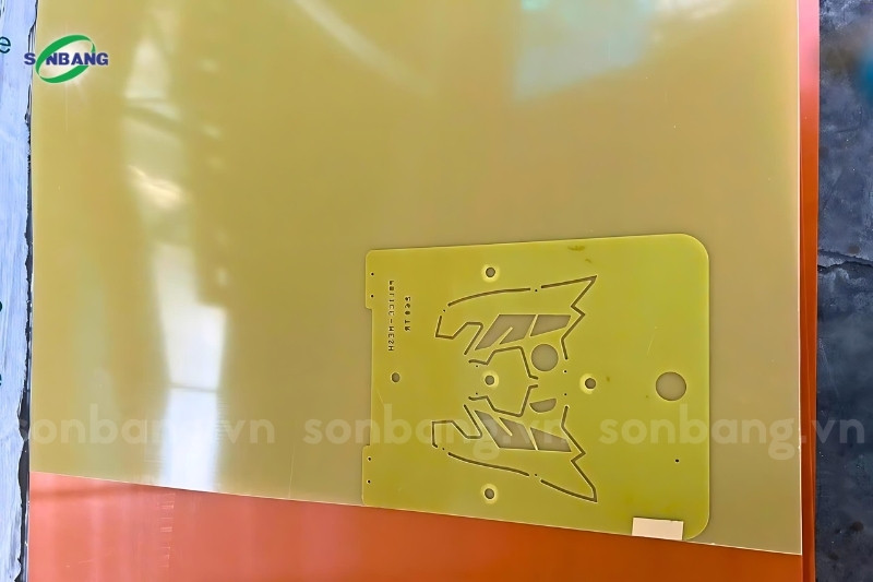 bang gia phip cach dien 5 Sản phẩm sau khi được gia công hoàn thiện từ tấm nguyên