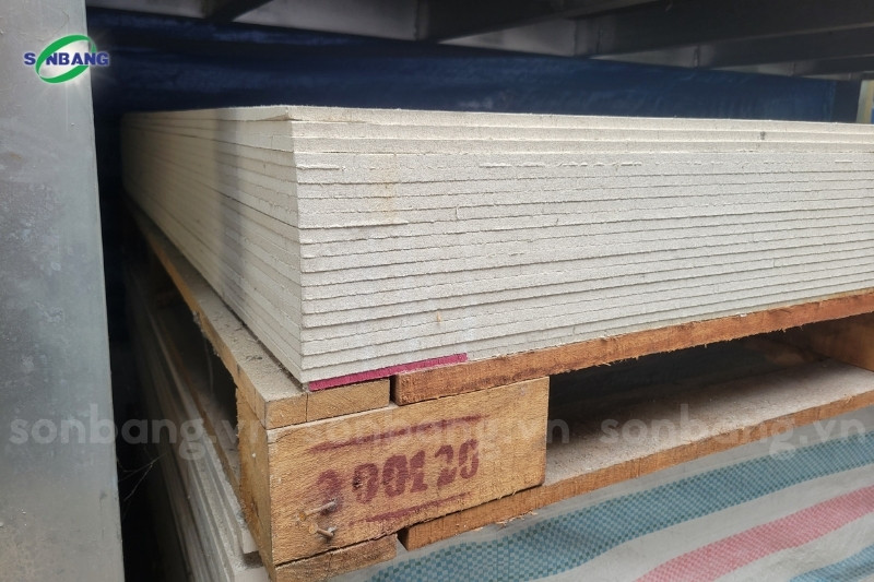 Tấm Cemboard lót sàn, làm vách tại kho Sơn Băng