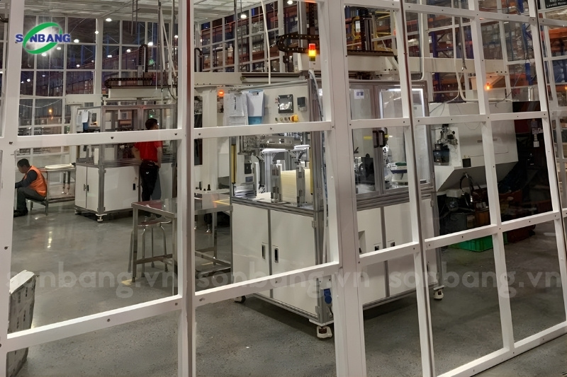 Khu vực máy Block Vial cần đảm bảo an toàn sản xuất