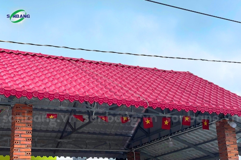 Mái ngói nhựa PVC ASA với thiết kế hiện đại, chân thực