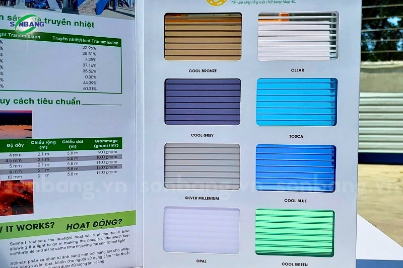 Bảng màu tấm polycarbonate rỗng ruột SolMart