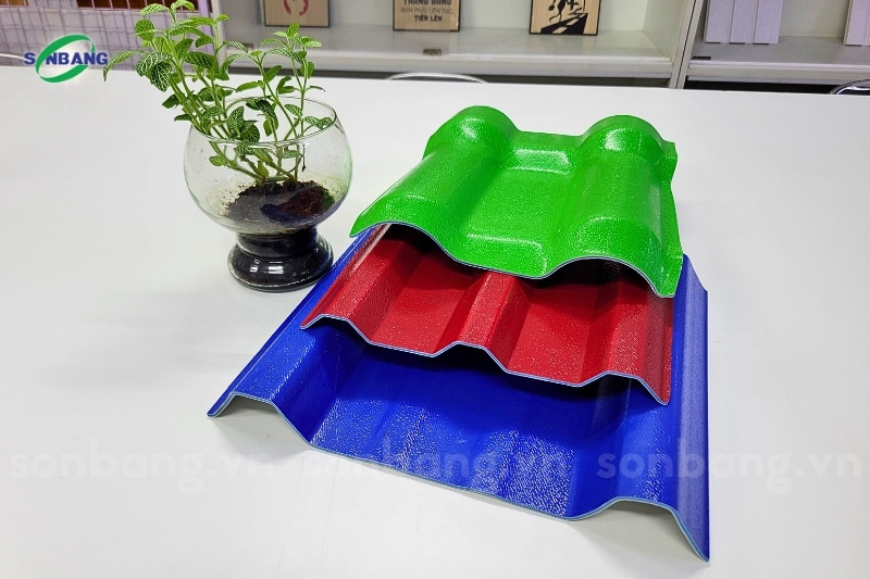 Tôn nhựa PVC được phủ bề mặt bằng lớp ASA
