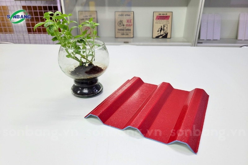 Tôn nhựa PVC 11 sóng màu đỏ