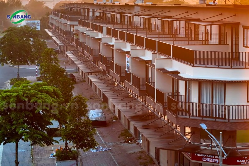 1000m2 mai che polycarbonate solmart can tho 1 Hệ mái canopy Polycarbonate đặc SolMart 10mm