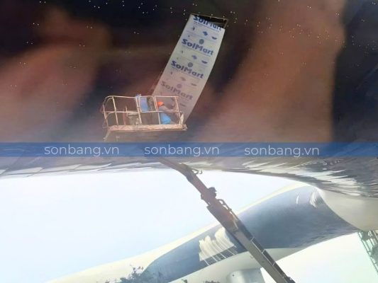 cung ca heo ha long 6 Thi công tấm Poly SolMart trên cao