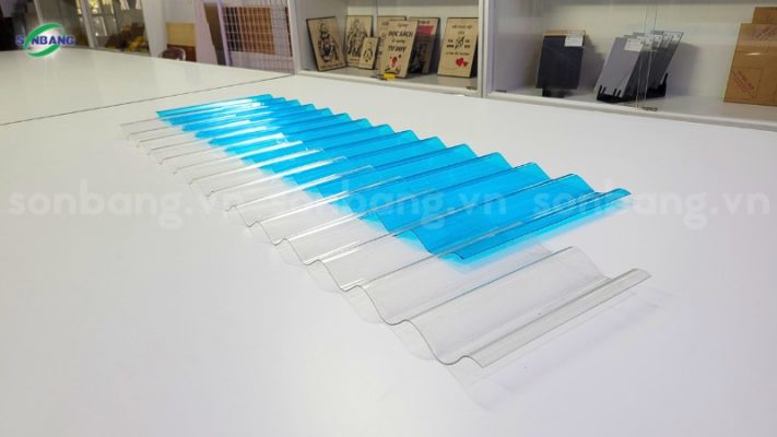 gia ton nhua lay sang polycarbonate 0