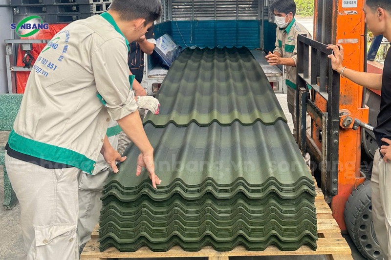 phan biet ton onduline that gia 8 Tôn sinh thái Onduline được Sơn Băng phân phối chính hãng