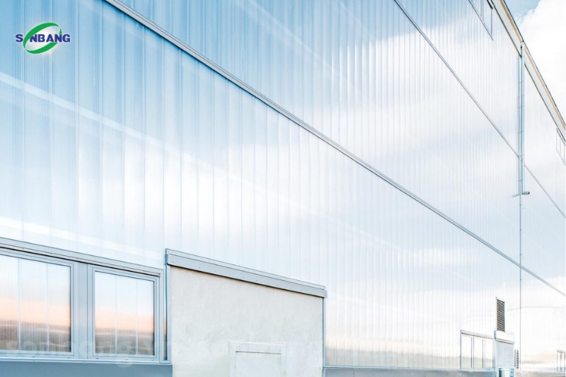 polycarbonate nhan dien thuong hieu 1 Kiến trúc hiện đại sử dụng tấm Polycarbonate để nhận diện thương hiệu
