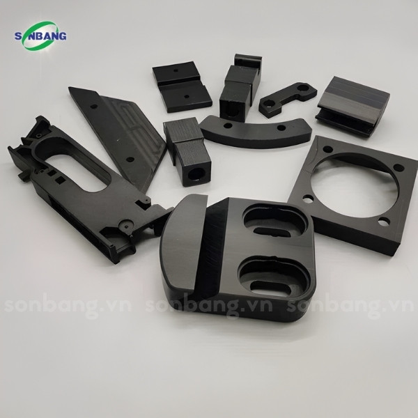 Các chi tiết máy được cắt CNC từ tấm nhựa HDPE nguyên khổ