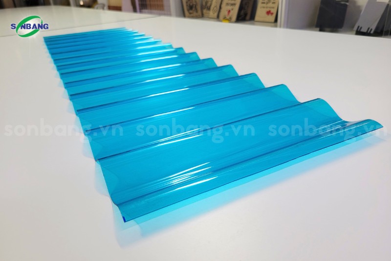 Tôn lấy sáng Polycarbonate độ dày 1.5mm