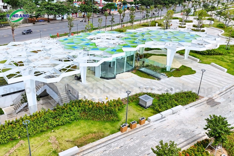 tram dich vu bai sau 1 Hiệu ứng lăng kính khi mặt trời chiếu qua hệ mái Mica