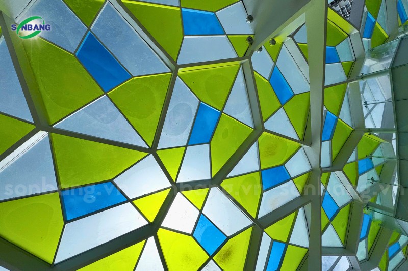 tram dich vu bai sau 4 Các ô đa giác với kích thước khác nhau được lắp đặt ngẫu nhiên