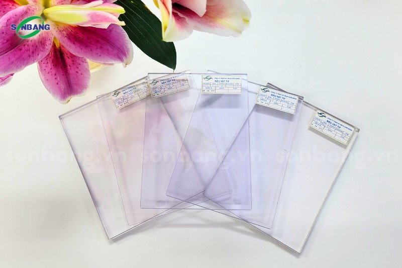 Tấm Polycarbonate lấy sáng thông minh
