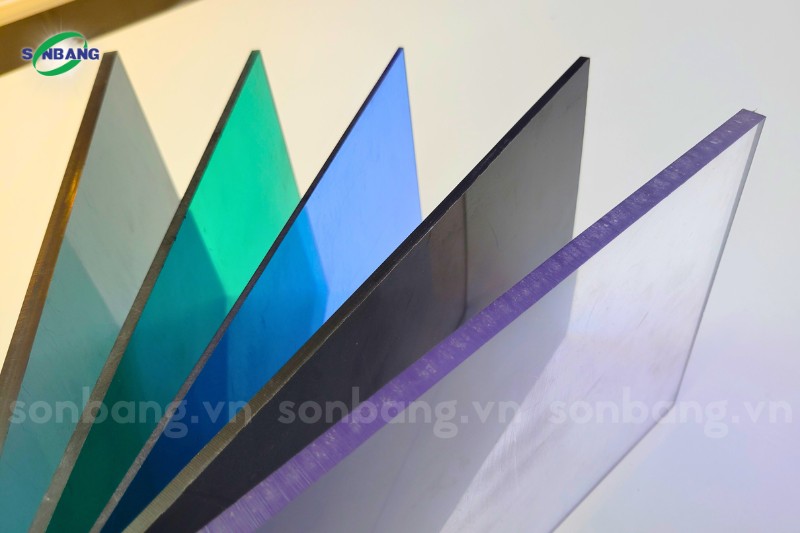 Tấm nhựa lấy sáng Polycarbonate đa dạng màu sắc