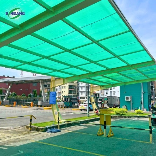 tam poly rong 5mm twinlite 6 Mái che bãi đậu xe bằng tấm Poly 5mm Twinlite màu xanh lá