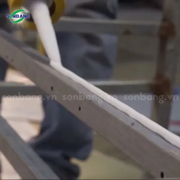 keo hi bond 6 Keo dán Alu Hi-bond lên khung xương